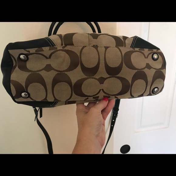Coach Handbag - Picture 3 of 4